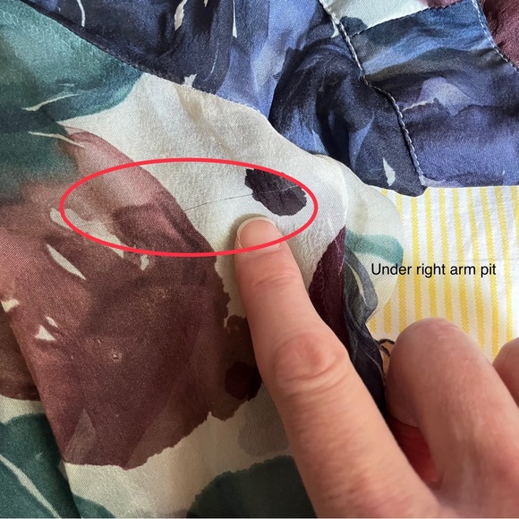 Hugo silk short sleeve top / 34 or Small - Picture 14 of 14